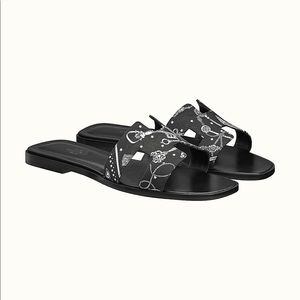 Hermès’ Oran sandal Sz 37.5